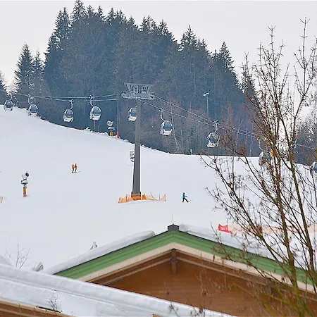 Mozart 2 - By Alpen Appartement Zell am See